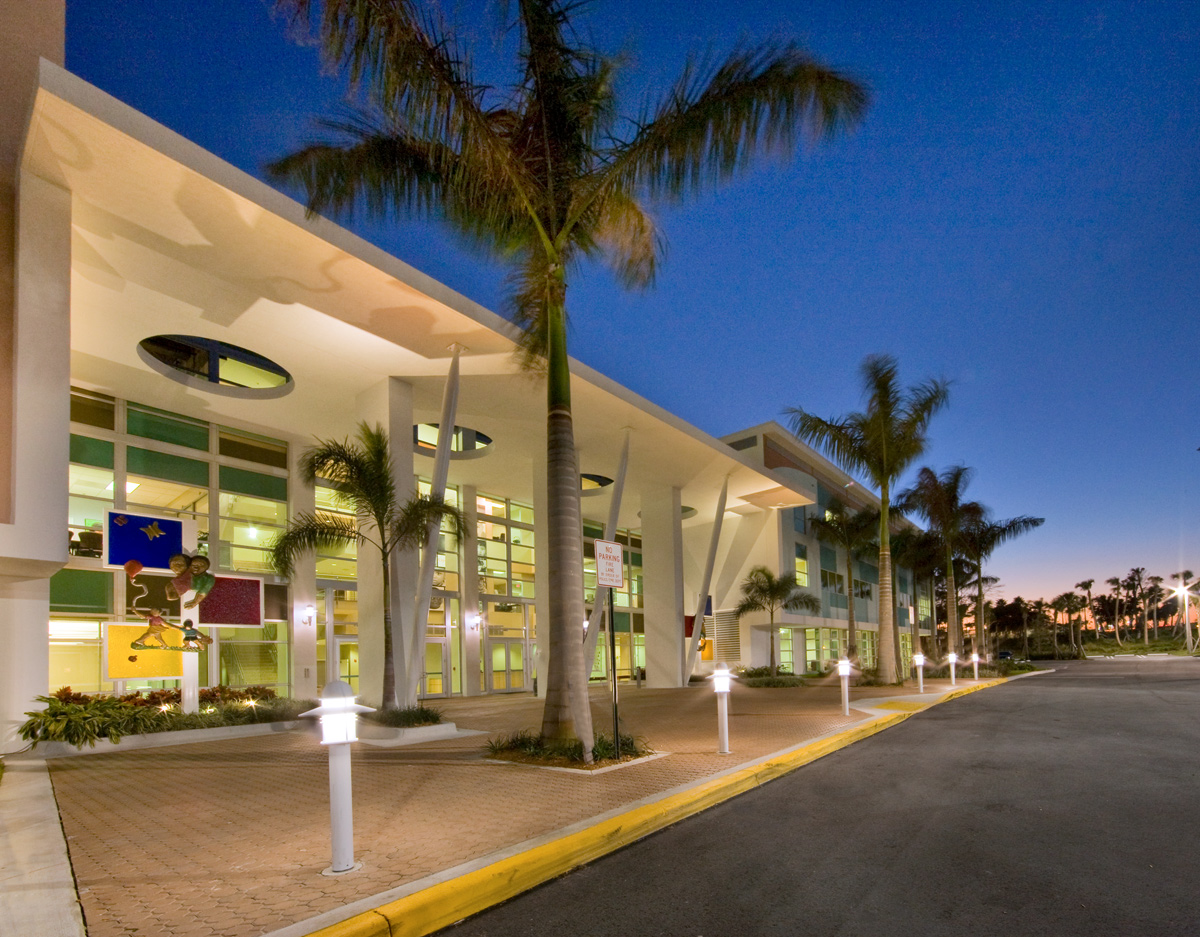 Architectural dusk entrance view of the Children's Services Council - West Palm Beach, FL