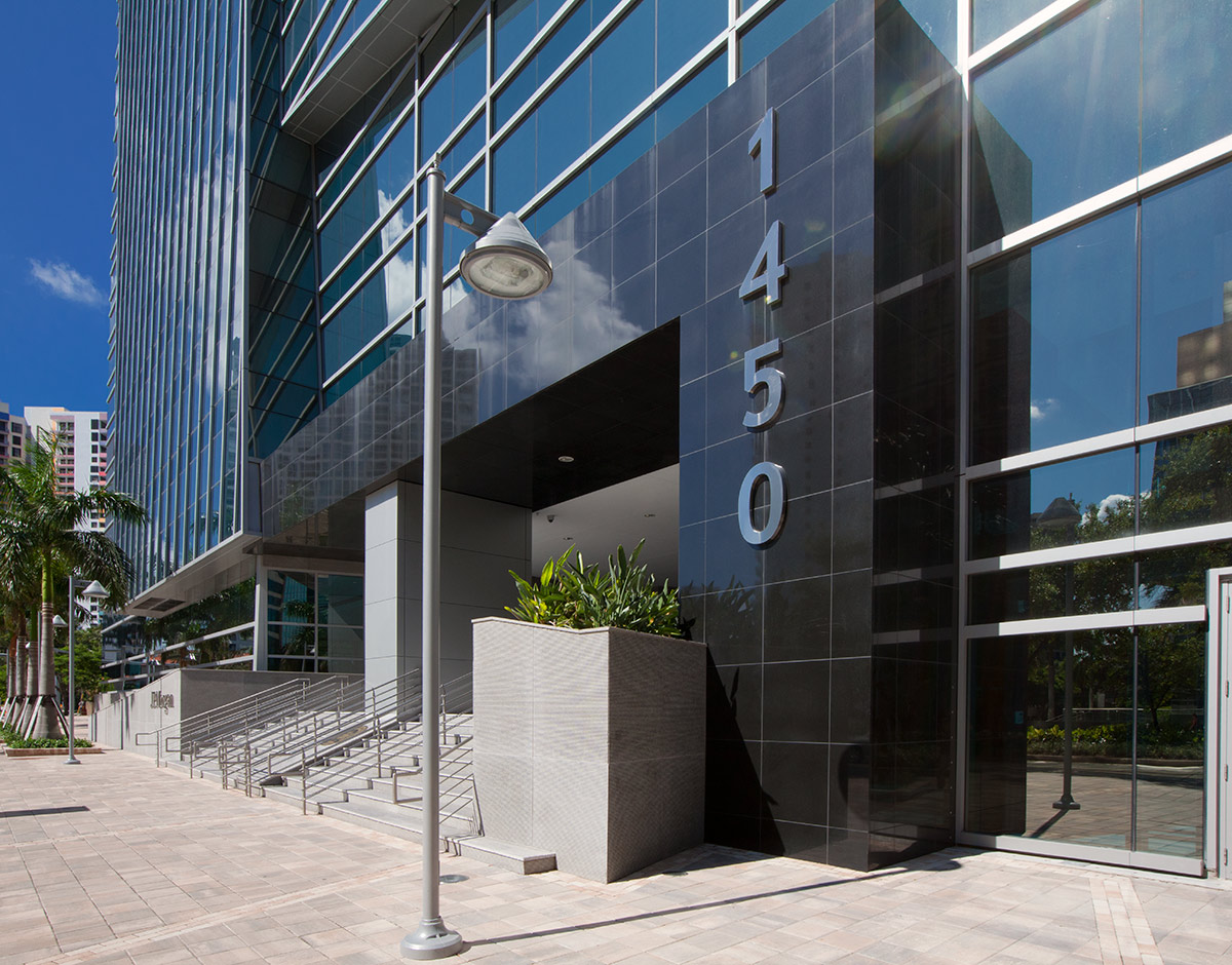 Architectural entrance view of 1450 Brickell office tower.