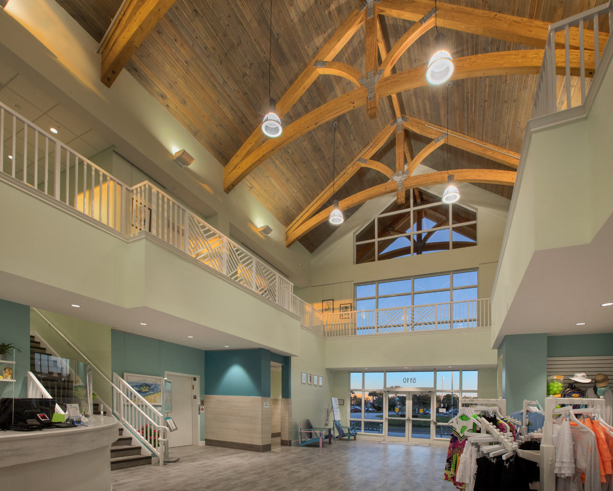Architectural lobby view of the Palm Beach Gardens, FL tennis clubhouse.