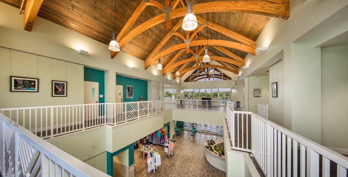 Architectural balcony view of the Palm Beach Gardens, FL tennis clubhouse.