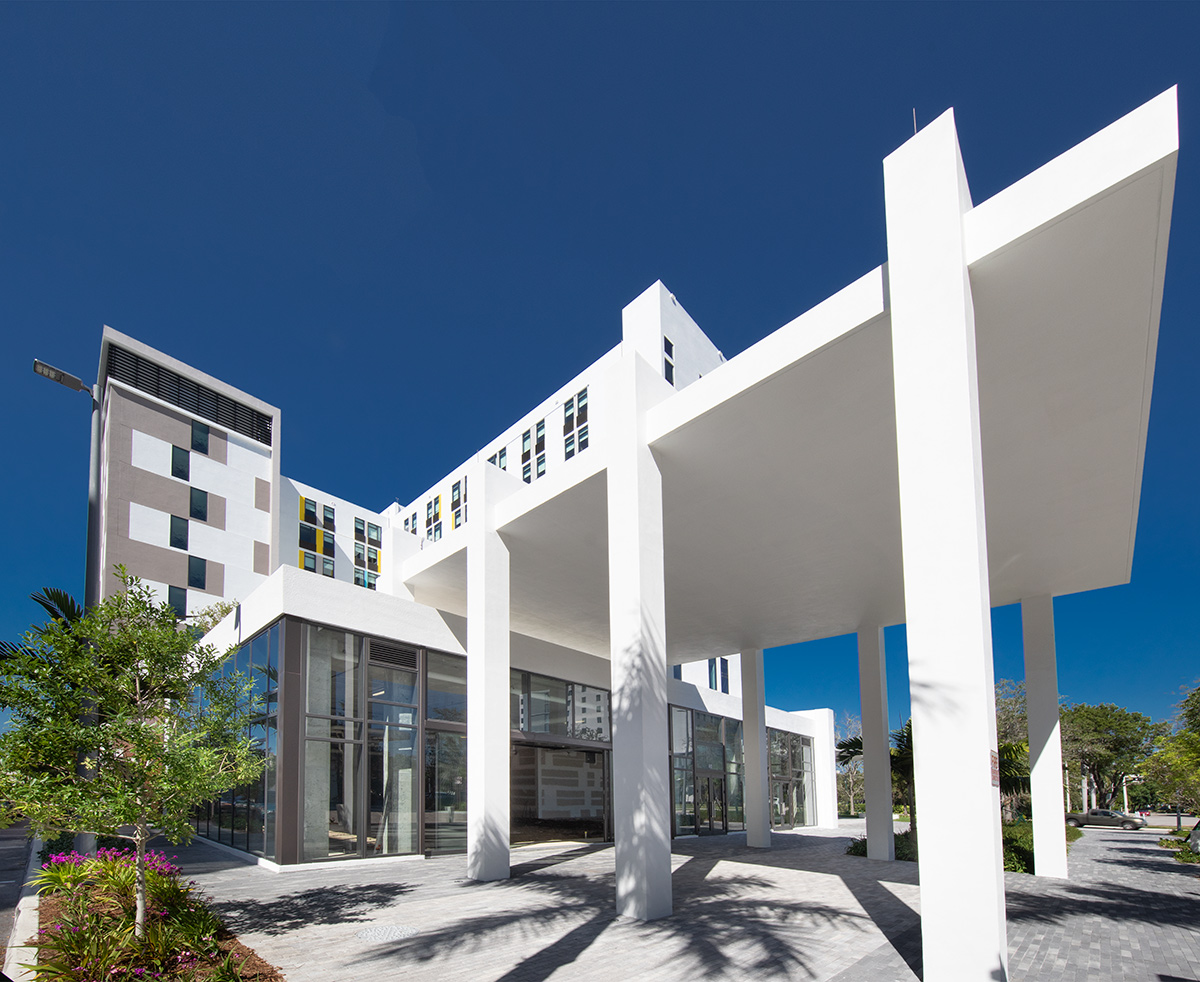 Architectural entrance view at the Aloft Aventura, Miami, FL