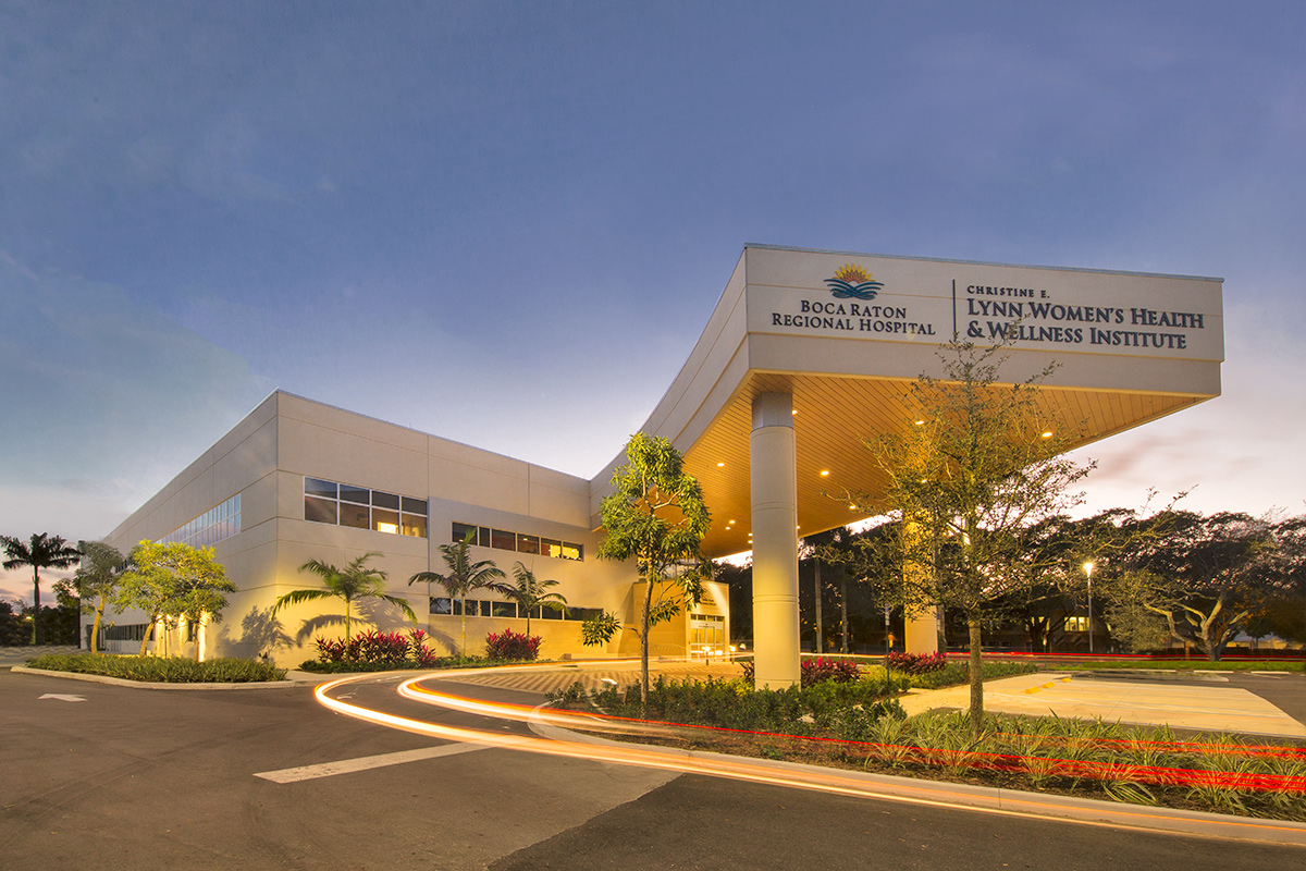 Architectural dusk view of Boca Raton Fl Regional Hospital Women's Institute.