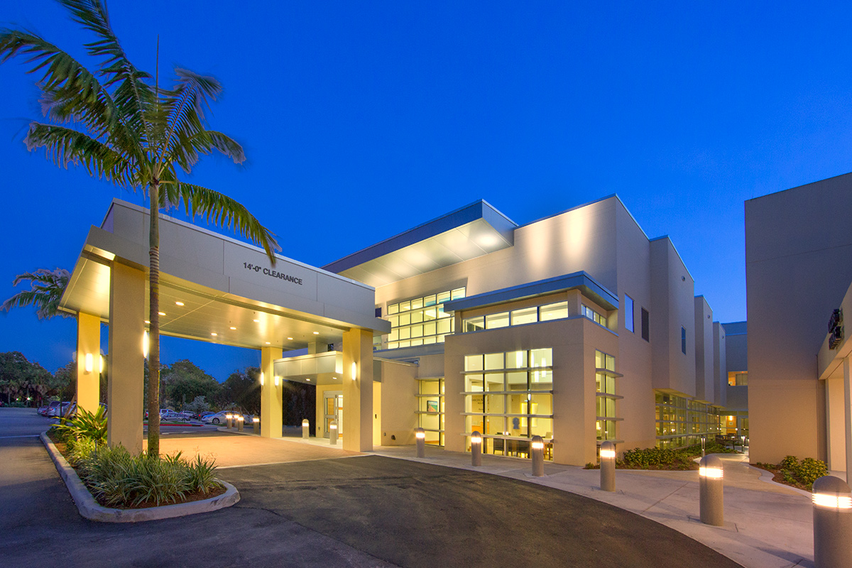 Architectural dusk view of Boca Raton, FL Regional Hospital Neuroscience Ctr.
