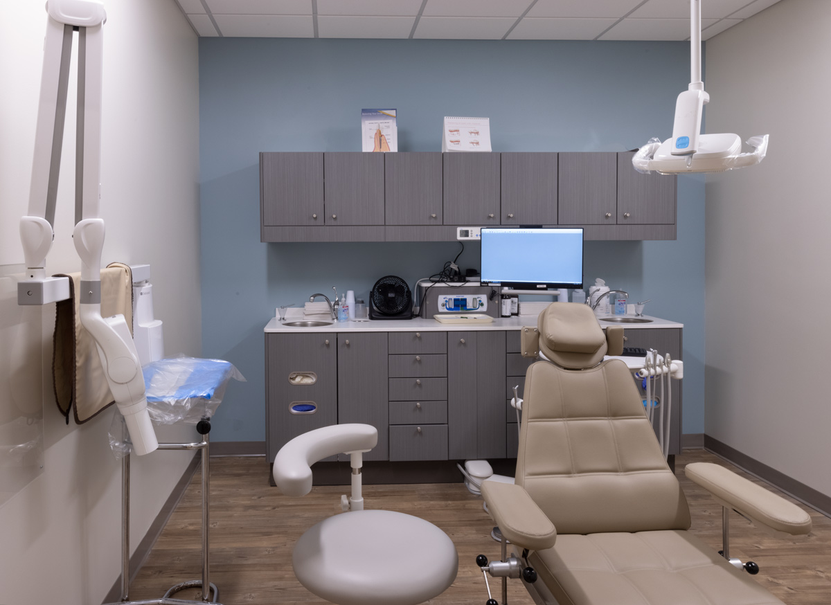 Dental Care Alliance Miami, FL periodontal treatment room.