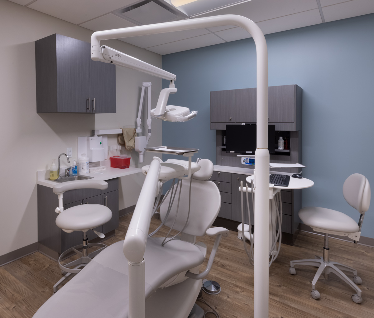 Dental Care Alliance Miami, FL periodontal treatment room.