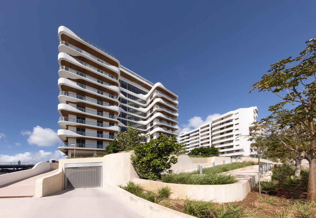 Architectural landscape view of Monaco Yacht Club condo in Miami Beach, FL.